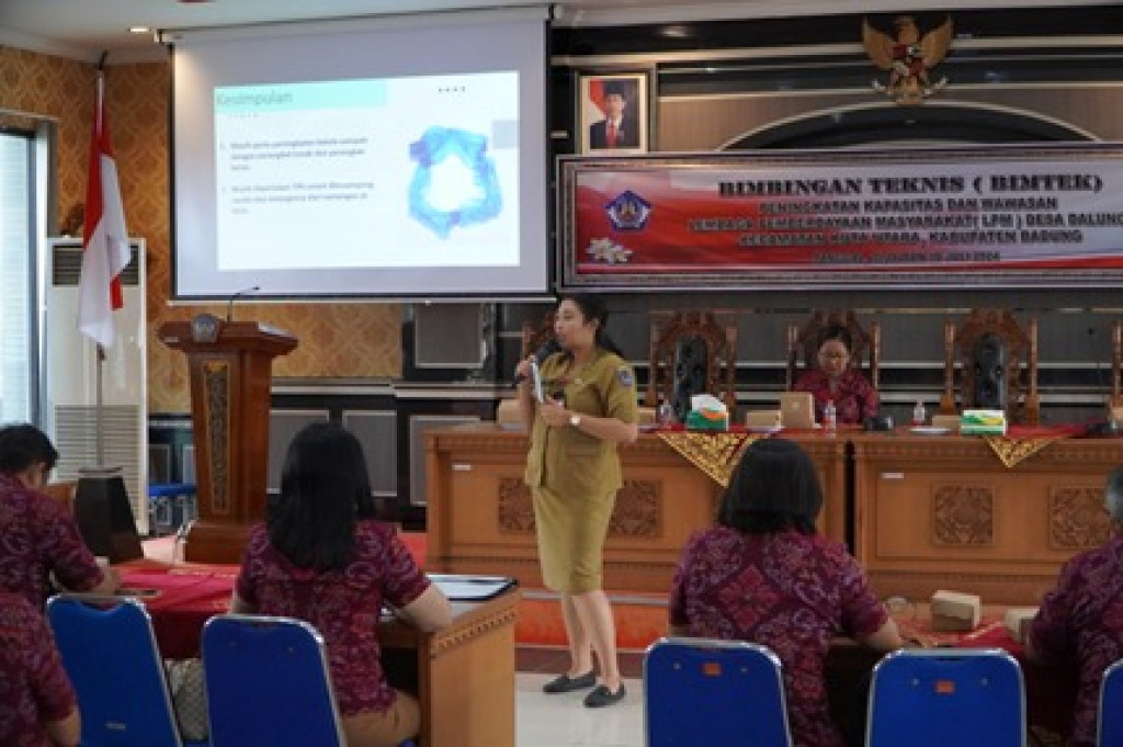 Materi Tugas Pokok dan Fungsi LPM pada Kegiatan BIMTEK LPM Desa Dalung Tahun 2024